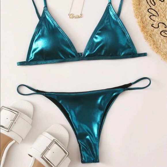 Metallic blue thong swimsuit - Picture 3 of 5